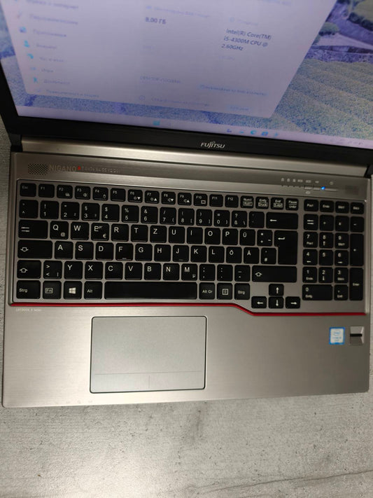 Лаптоп Fujitsu LIFEBOOK