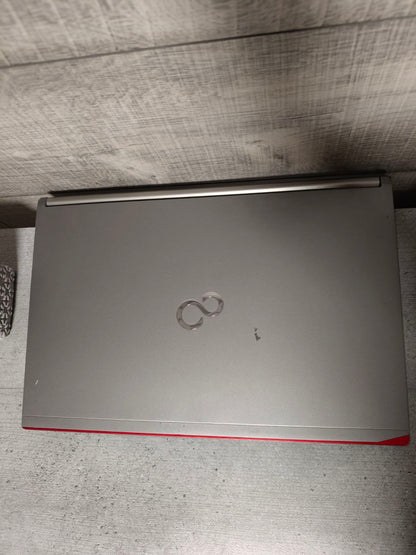 Лаптоп Fujitsu LIFEBOOK