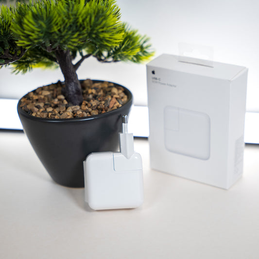 Apple USB-C зарядно 30W