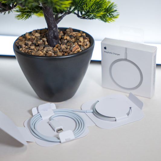 Apple MagSafe безжично зарядно