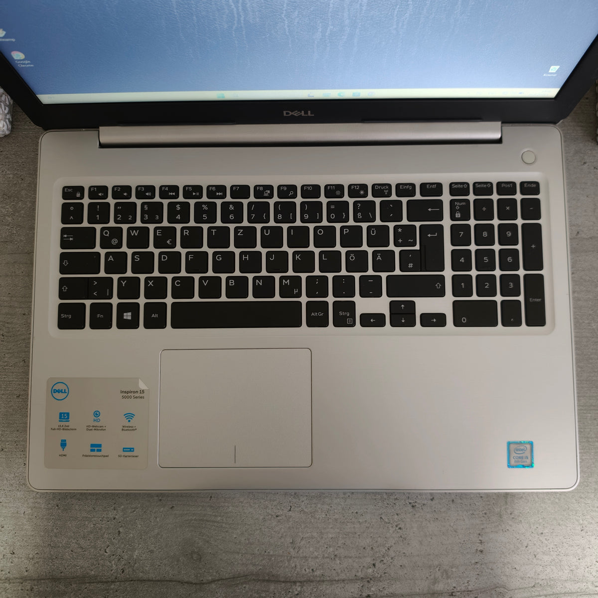 Лаптоп Dell
