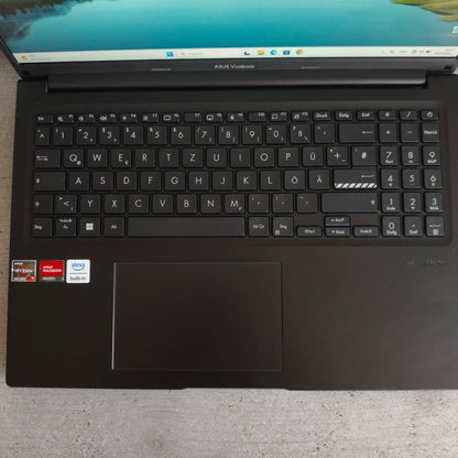 ASUS  vivobook