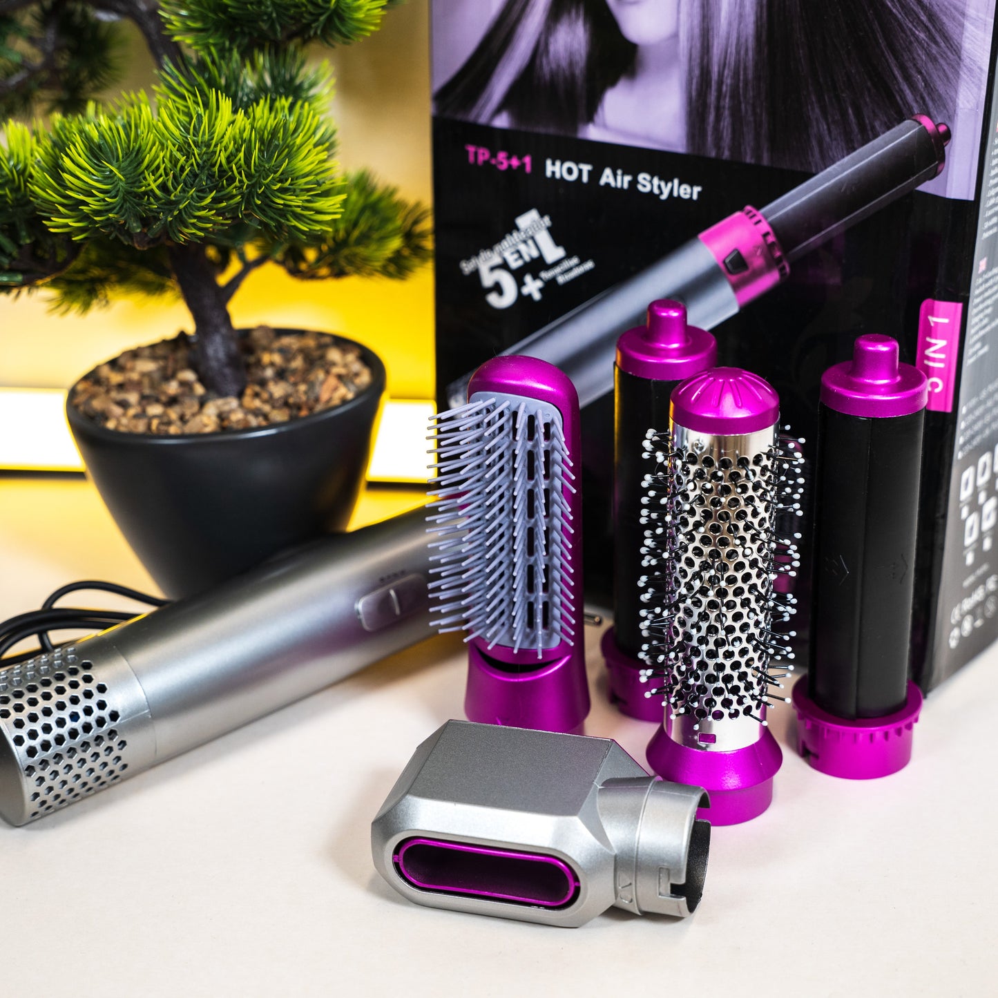 TR 5+1 Airstyler – многофункционален уред за коса с 5 приставки